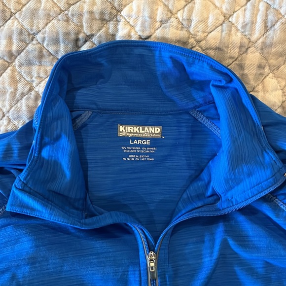 Women's Kirkland Signature long sleeve - Picture 2 of 4